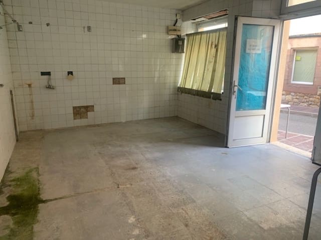 Kommersiell till salu i Barruelo de Santullán - 12 600 € (Ref: 6411416)