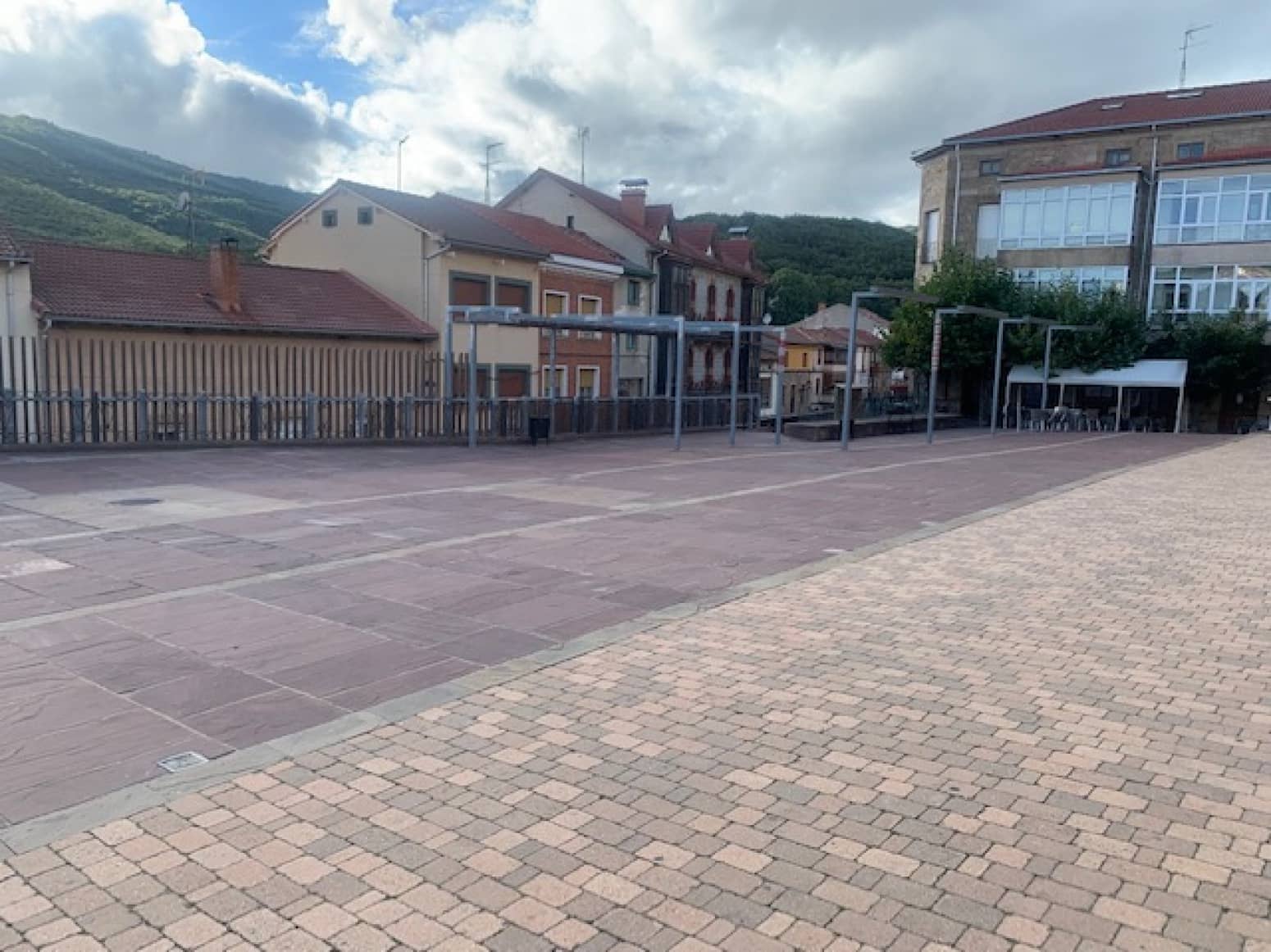 Kommersiell till salu i Barruelo de Santullan - 12 600 € (Ref: 6411416)