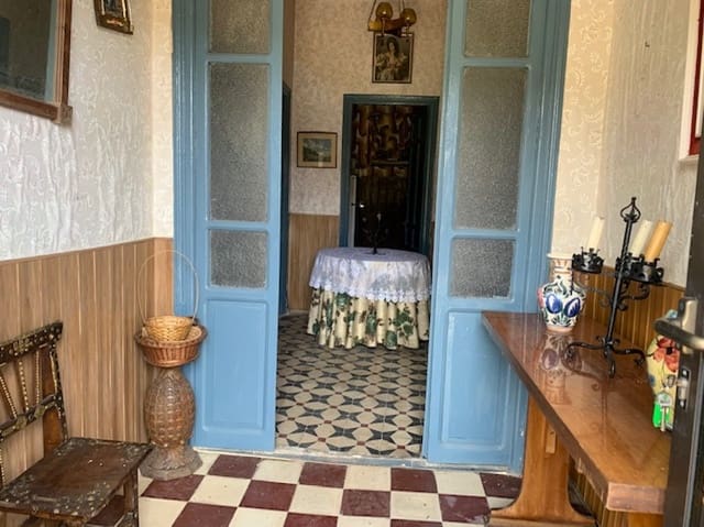 5 soveværelse Villa til salg i La Pernía - € 45.000 (Ref: 6437994)