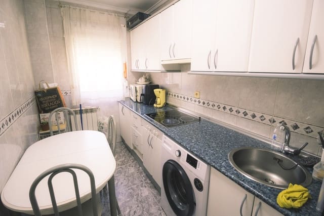 2 slaapkamer Flat te koop in Aguilar de Campoo met garage - € 120.000 (Ref: 6628472)