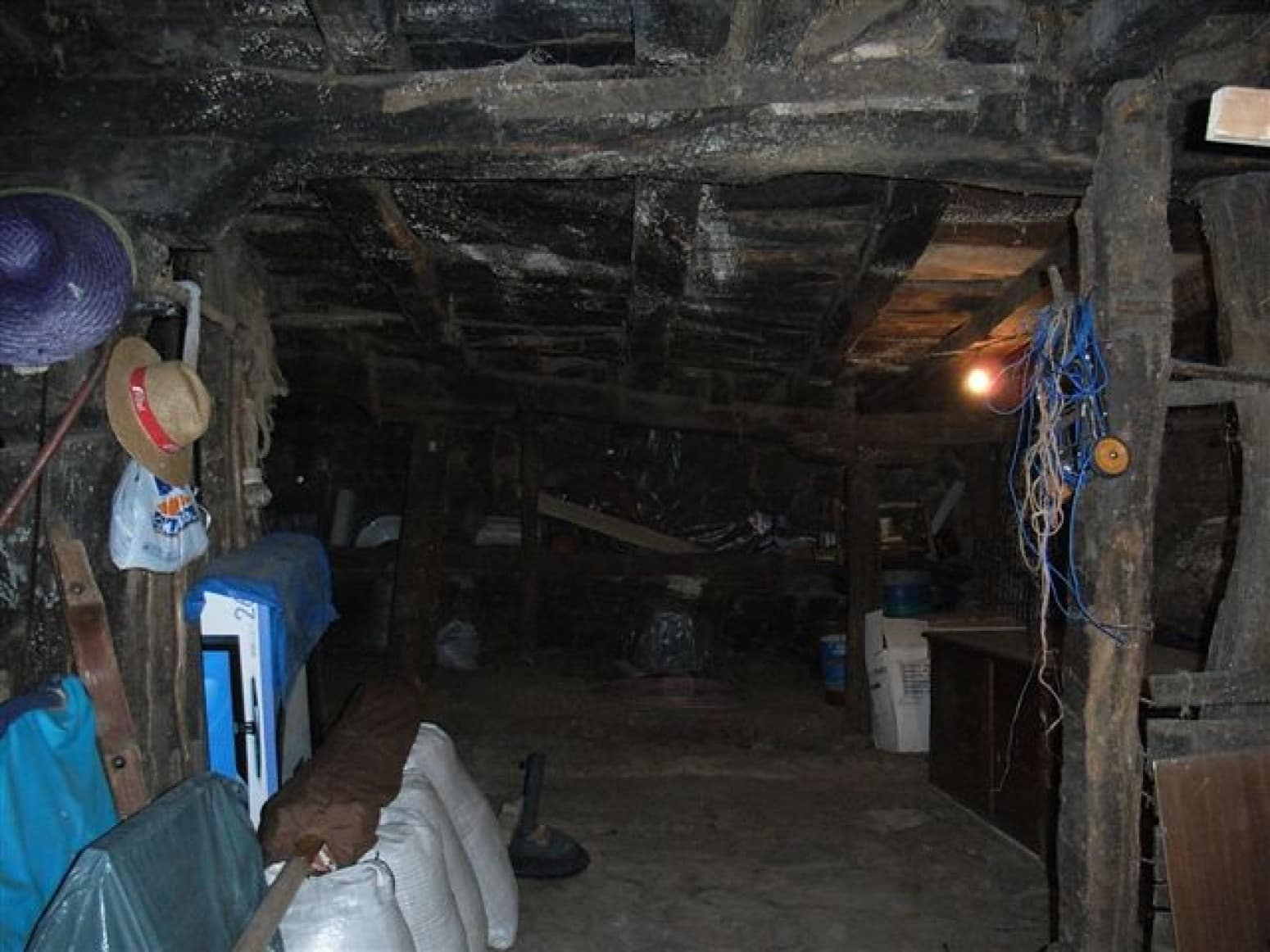 5 bedroom Villa for sale in Cervera de Pisuerga - € 72,000 (Ref: 6701427)