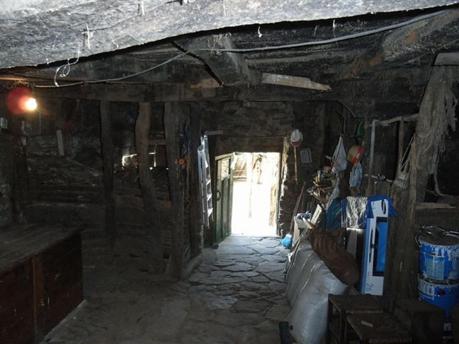 5 bedroom Villa for sale in Cervera de Pisuerga - € 72,000 (Ref: 6701427)