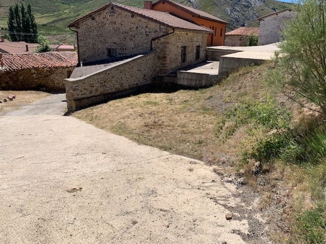 Villa til salg i La Pernía - € 65.000 (Ref: 6998889)