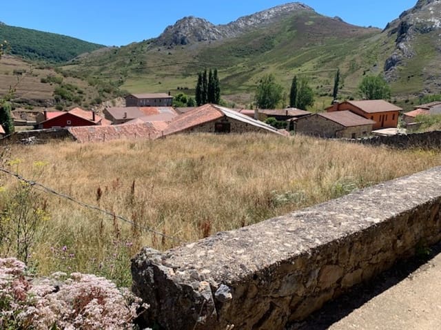 Villa til salg i La Pernía - € 65.000 (Ref: 6998889)