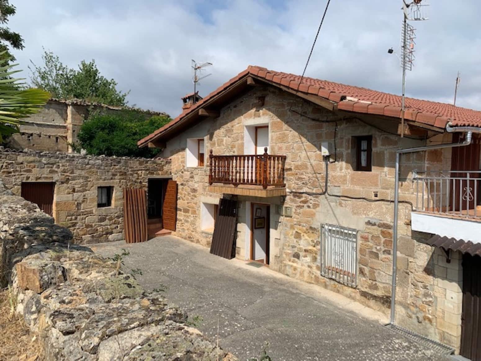 2 quarto Moradia para venda em Alfoz de Bricia com garagem - 45 000 € (Ref: 7023542)