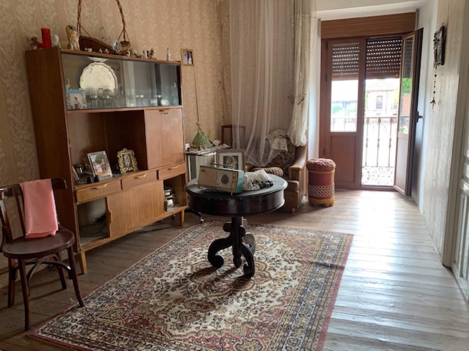 3 soveværelse Villa til salg i Pradanos de Ojeda med garage - € 69.000 (Ref: 7040197)