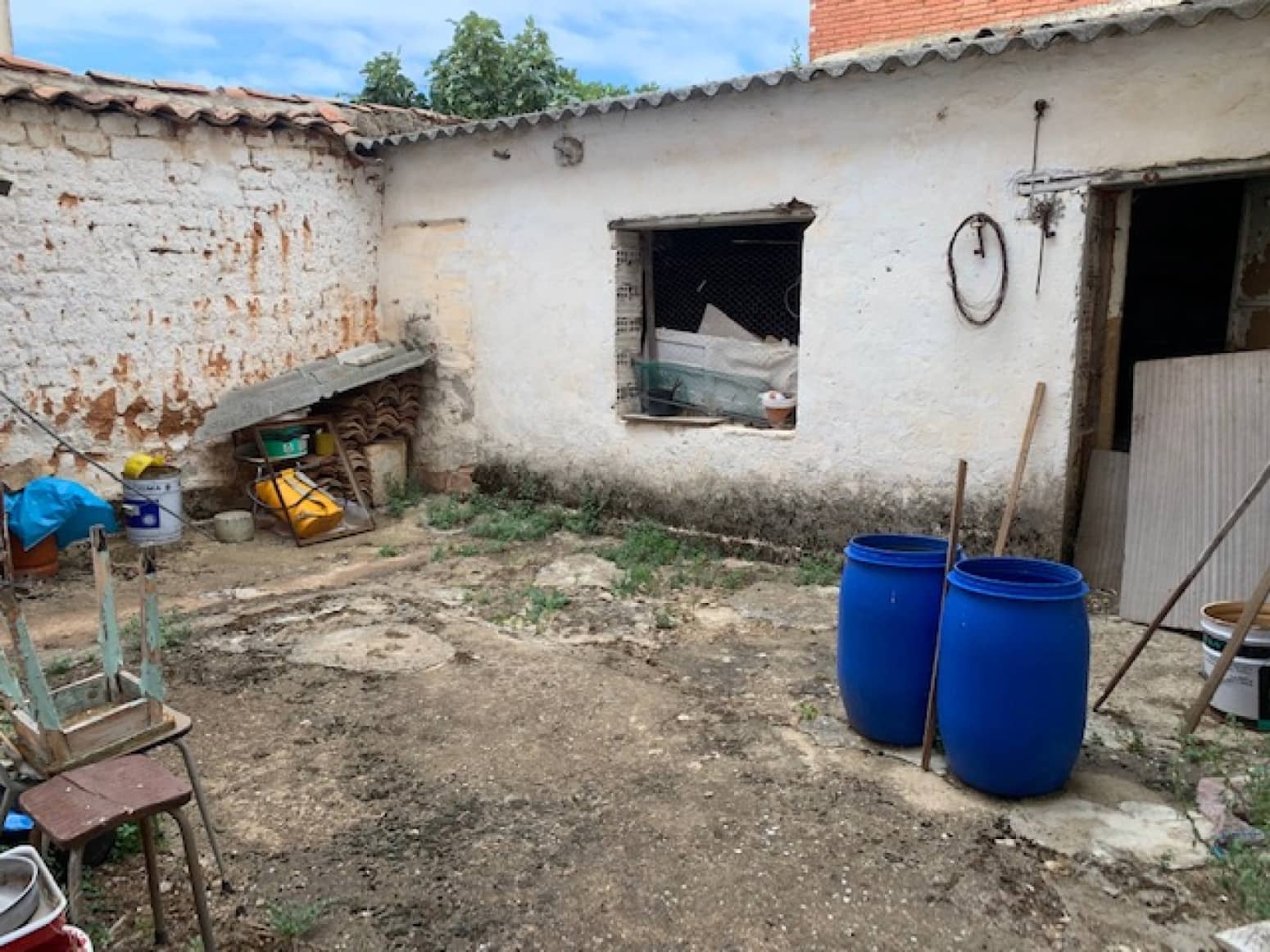 3 soveværelse Villa til salg i Pradanos de Ojeda med garage - € 69.000 (Ref: 7040197)