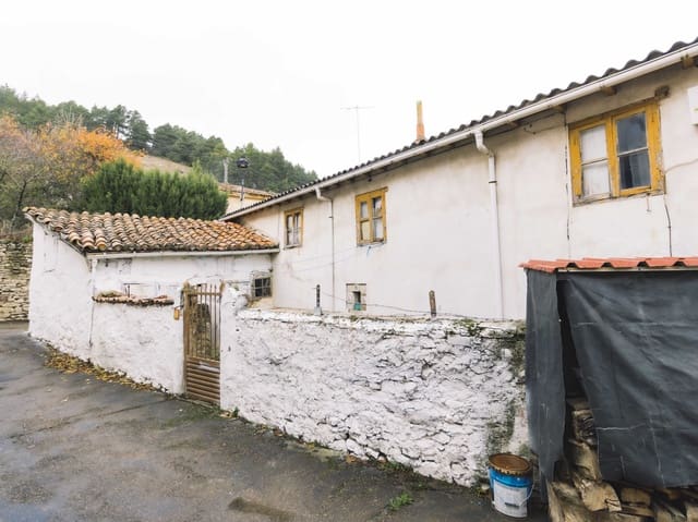 Villa til salg i Cervera de Pisuerga - € 60.000 (Ref: 7042503)