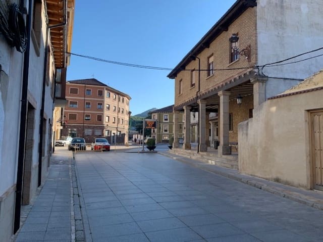 Villa til salg i Cervera de Pisuerga - € 180.000 (Ref: 7099279)