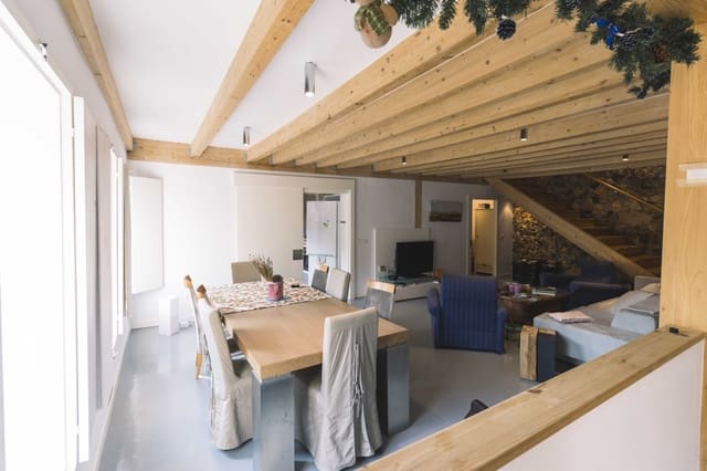 4 soveværelse Villa til salg i Aguilar de Campoo med garage - € 210.000 (Ref: 7206056)