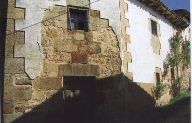 4 sovrum Villa till salu i Valderredible - 15 000 € (Ref: 7292897)