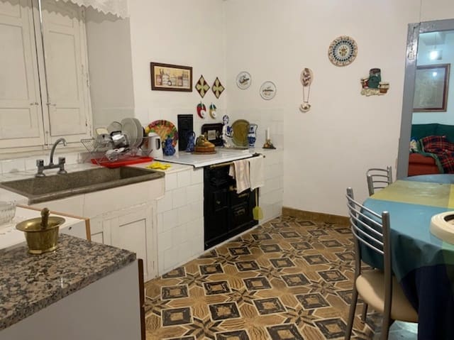 7 soveværelse Villa til salg i Prádanos de Ojeda med garage - € 160.000 (Ref: 7344515)