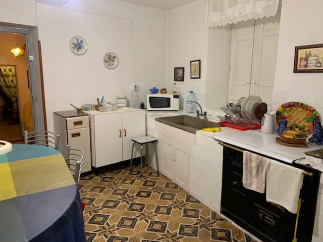 7 soveværelse Villa til salg i Prádanos de Ojeda med garage - € 160.000 (Ref: 7344515)