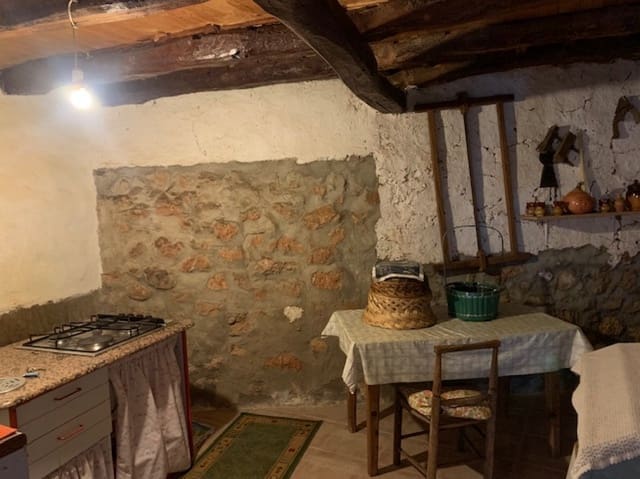 7 soveværelse Villa til salg i Prádanos de Ojeda med garage - € 160.000 (Ref: 7344515)