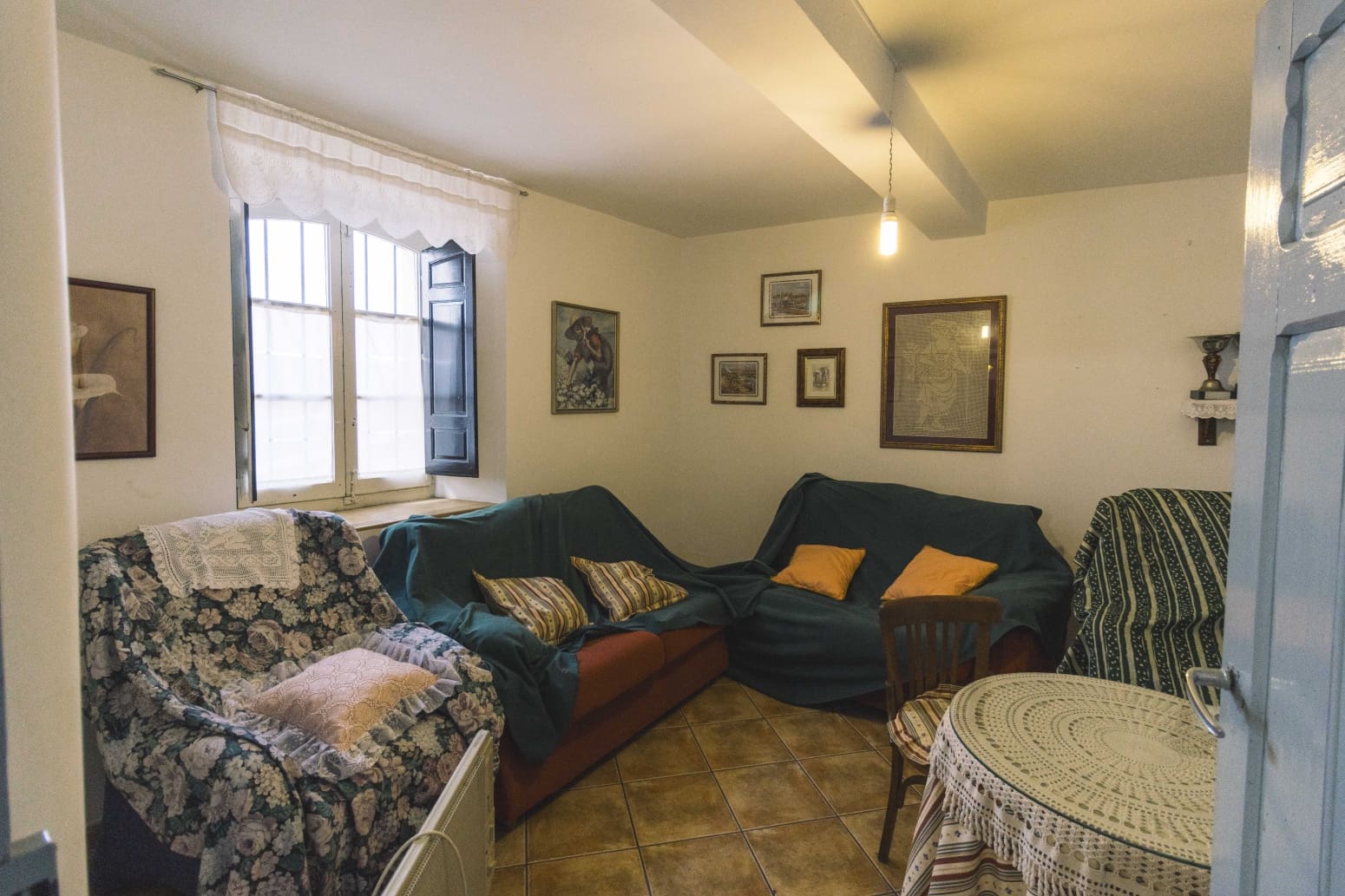 7 soveværelse Villa til salg i Pradanos de Ojeda med garage - € 160.000 (Ref: 7344515)