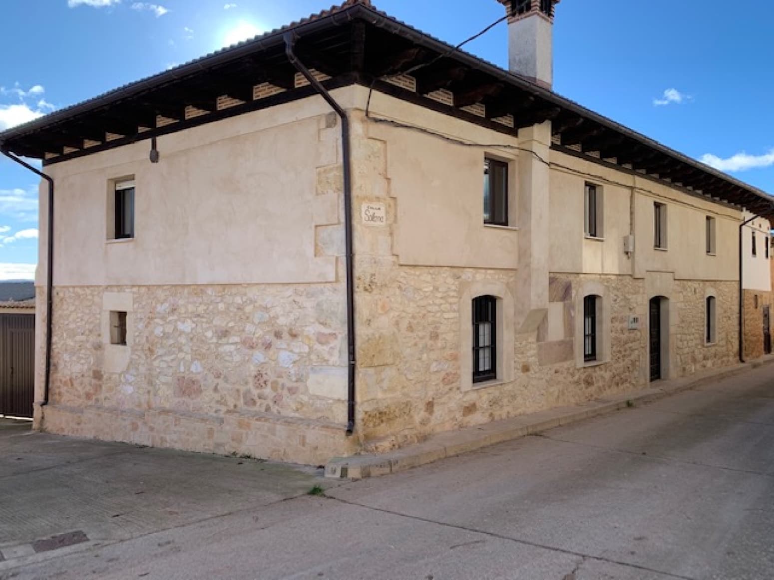 7 soveværelse Villa til salg i Pradanos de Ojeda med garage - € 160.000 (Ref: 7344515)