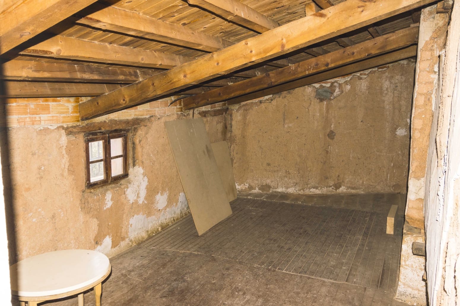 7 soveværelse Villa til salg i Pradanos de Ojeda med garage - € 160.000 (Ref: 7344515)