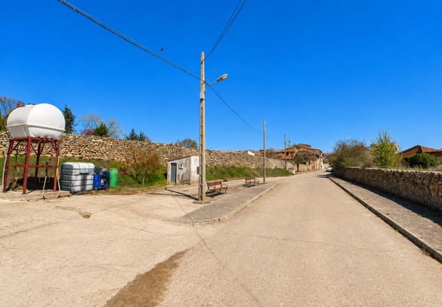 Terrain à Bâtir à vendre à Prádanos de Ojeda - 35 000 € (Ref: 7442588)