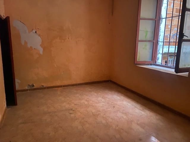 Villa til salgs i Barruelo de Santullán - € 22 000 (Ref: 7696362)