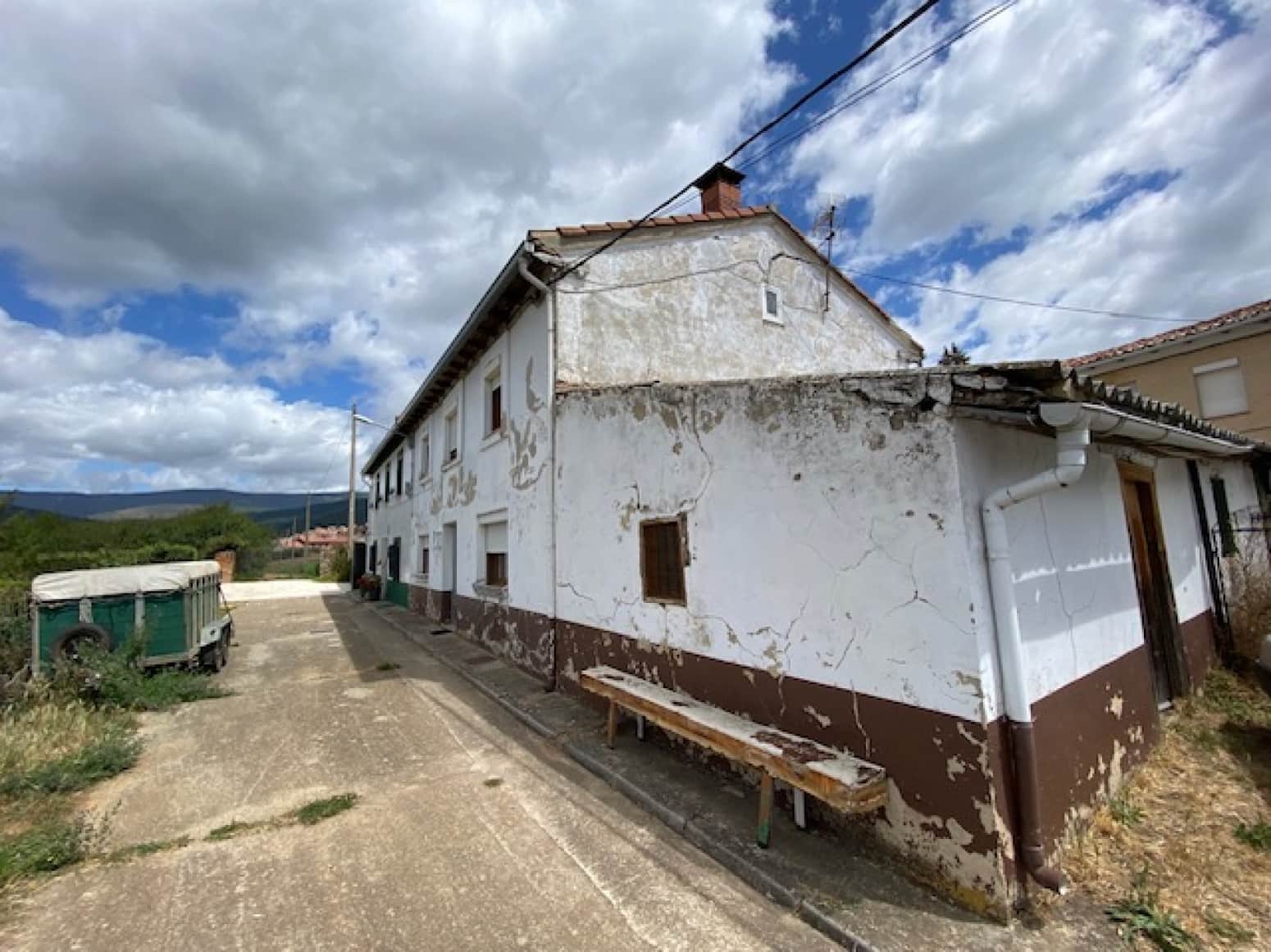 4 soverom Villa til salgs i Barruelo de Santullan med garasje - € 84 000 (Ref: 7765245)