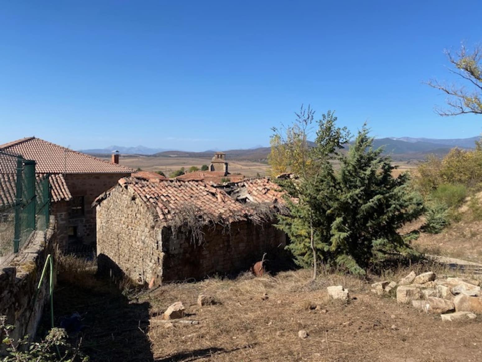 Villa for sale in Aguilar de Campoo - € 25,000 (Ref: 7856871)