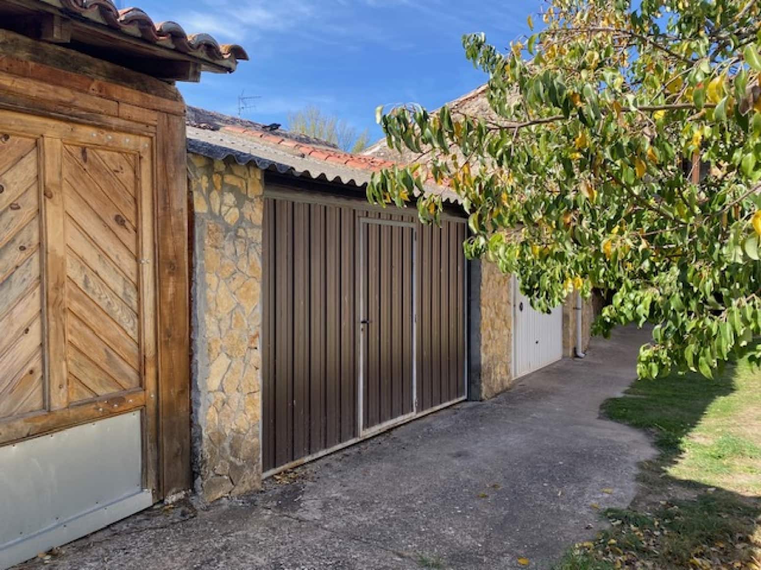 3 soveværelse Villa til salg i Aguilar de Campoo med garage - € 70.000 (Ref: 7865336)