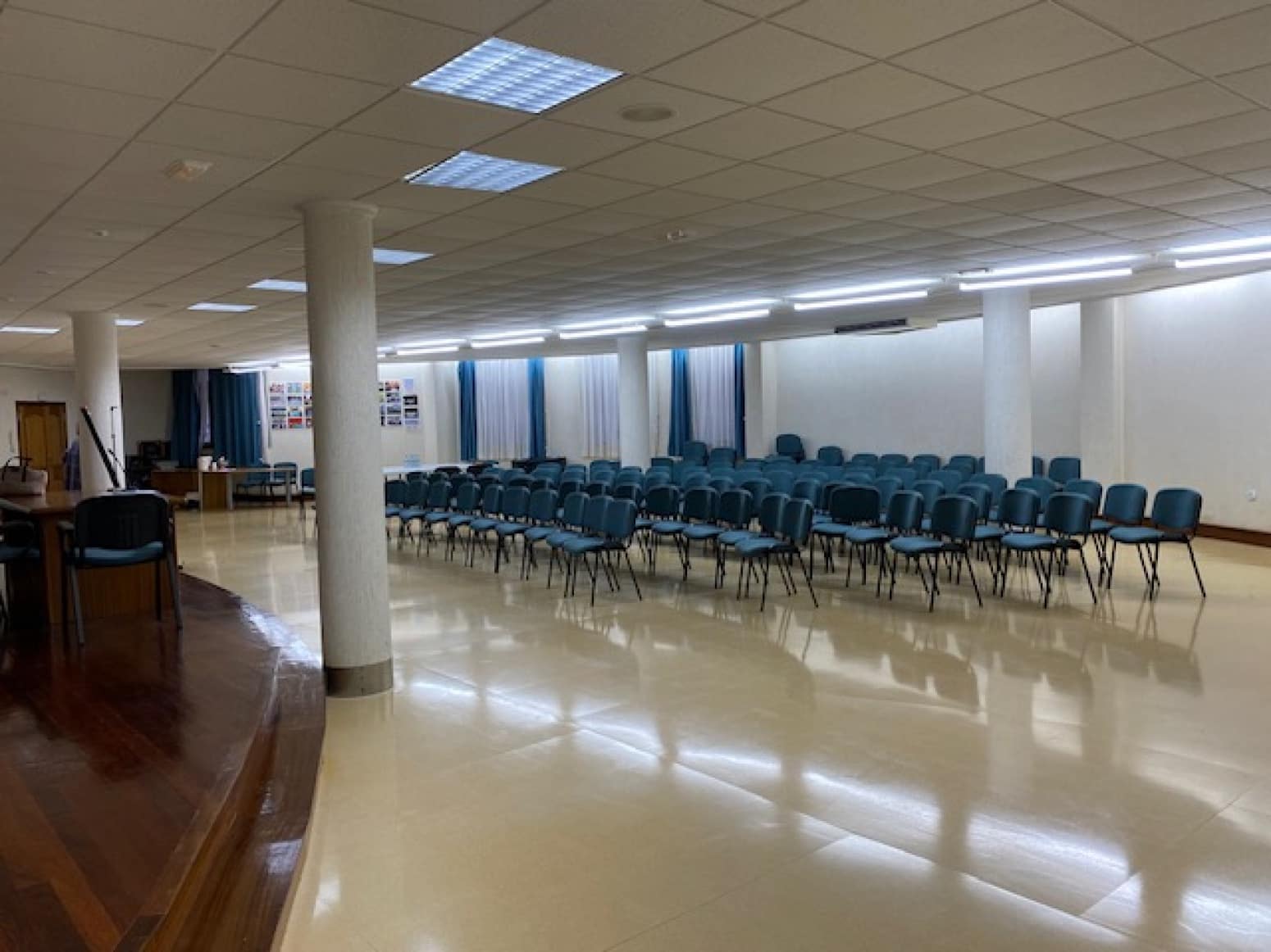 Commercial for sale in Reinosa - € 200,000 (Ref: 7988058)