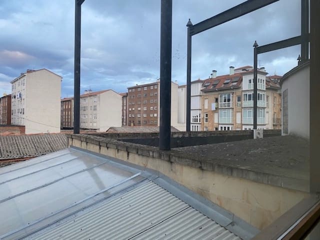 Comercial para venda em Reinosa - 200 000 € (Ref: 7988058)