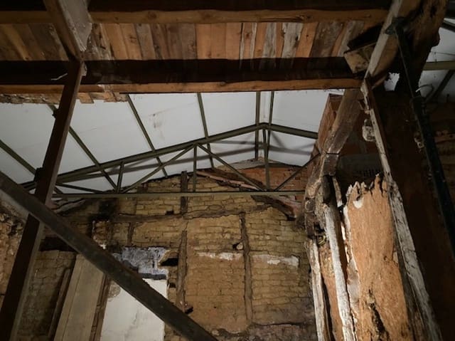 Villa for sale in Basconcillos del Tozo - € 20,000 (Ref: 8094378)