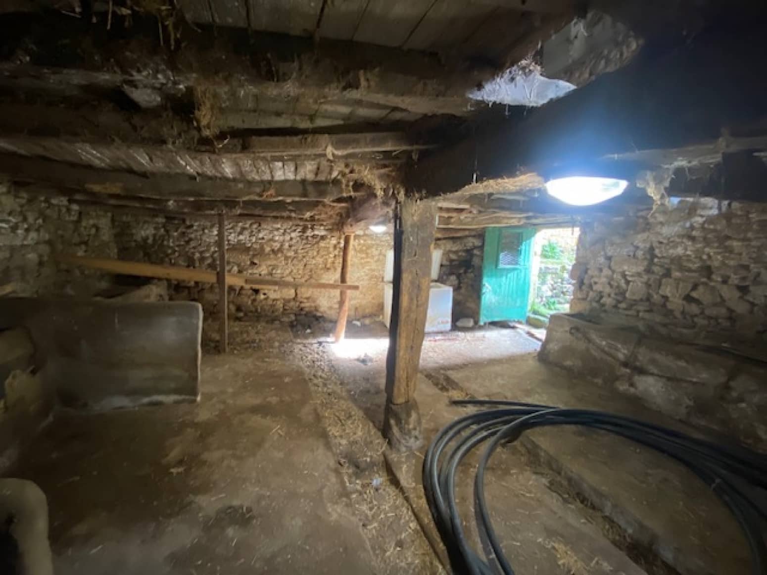 Villa til salg i Valderredible - € 45.000 (Ref: 8147204)