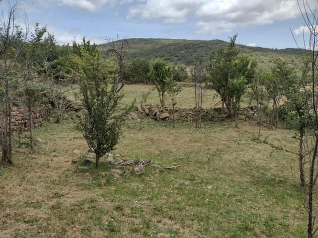 Villa/Maison à vendre à Valderredible - 60 000 € (Ref: 8173982)