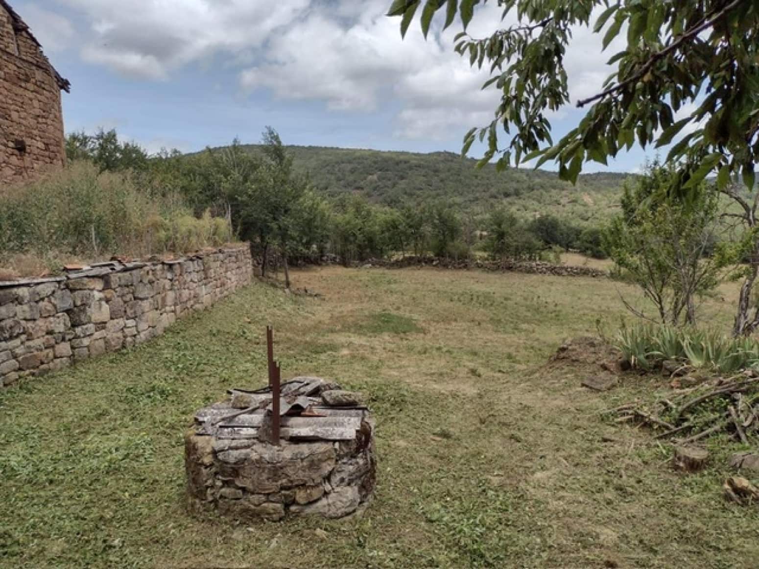 Villa til salg i Valderredible - € 60.000 (Ref: 8173982)