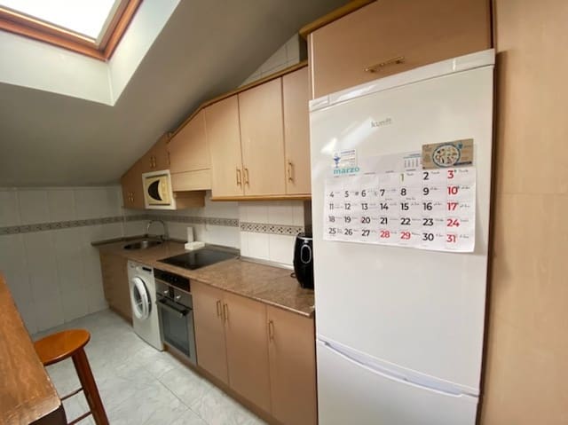 2 bedroom Flat for sale in Cervera de Pisuerga with garage - € 75,000 (Ref: 8173983)