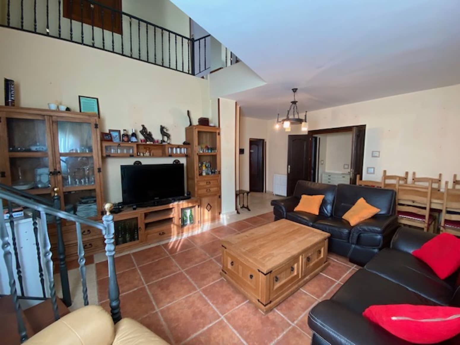 5 bedroom Villa for sale in Branosera with garage - € 220,000 (Ref: 8176607)