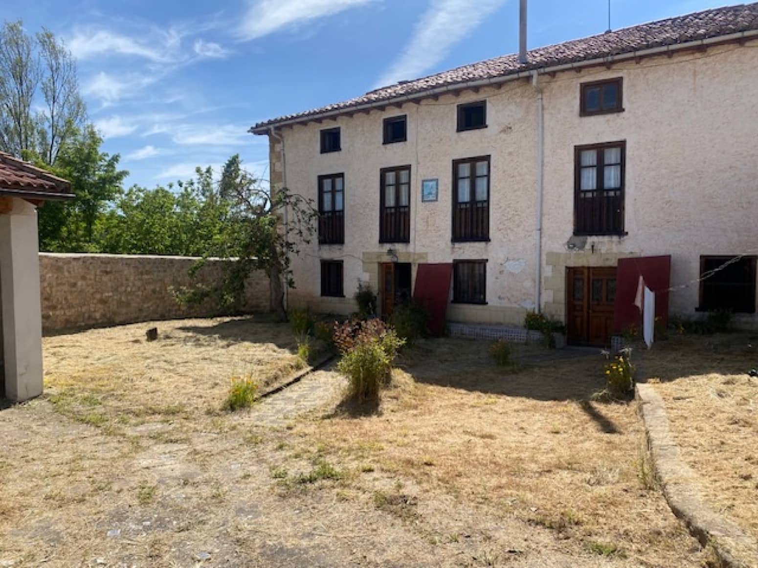 3 slaapkamer Villa te koop in Aguilar de Campoo met garage - € 115.000 (Ref: 8335190)
