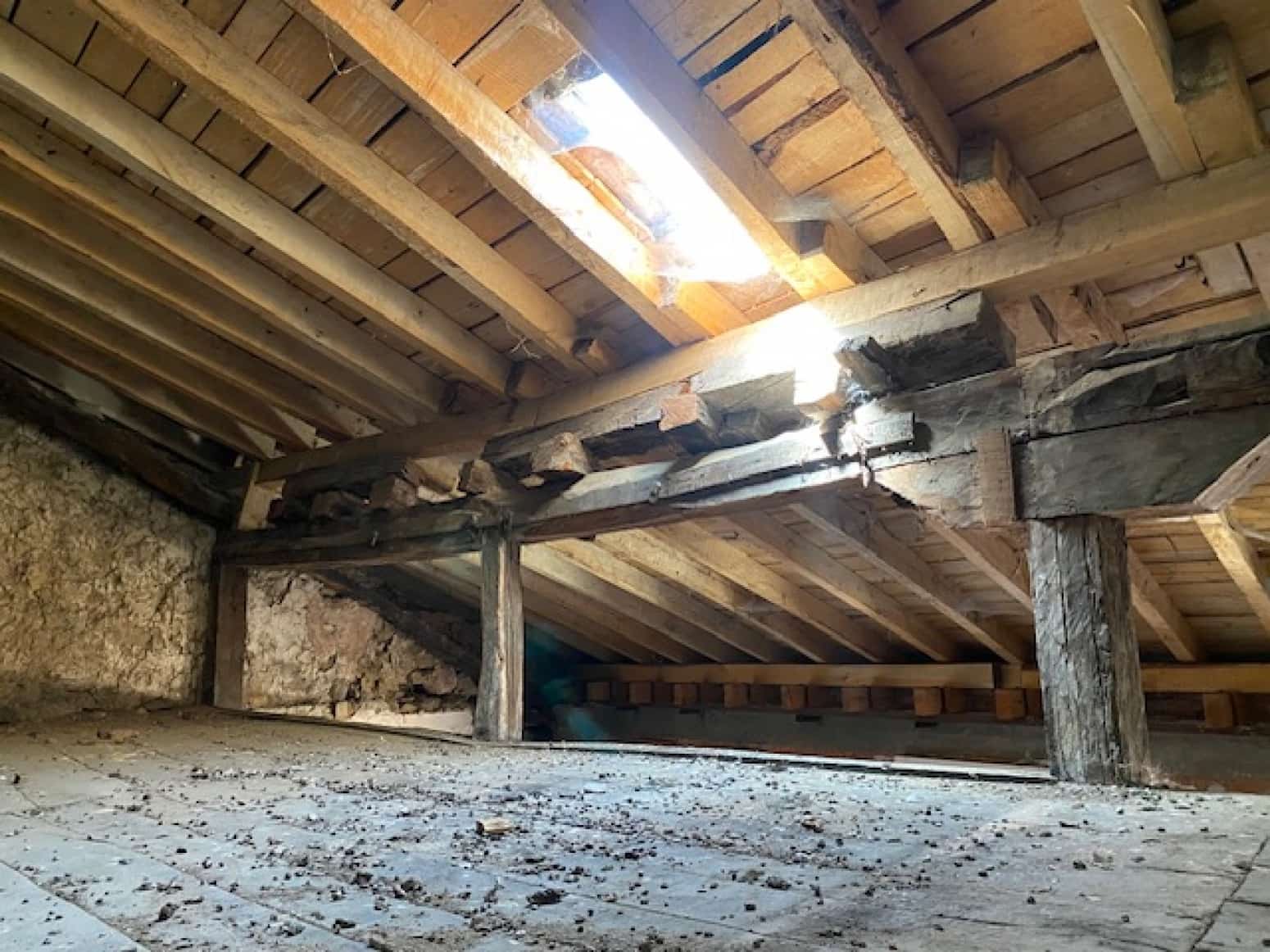 Flat for sale in Cervera de Pisuerga - € 69,000 (Ref: 8349377)