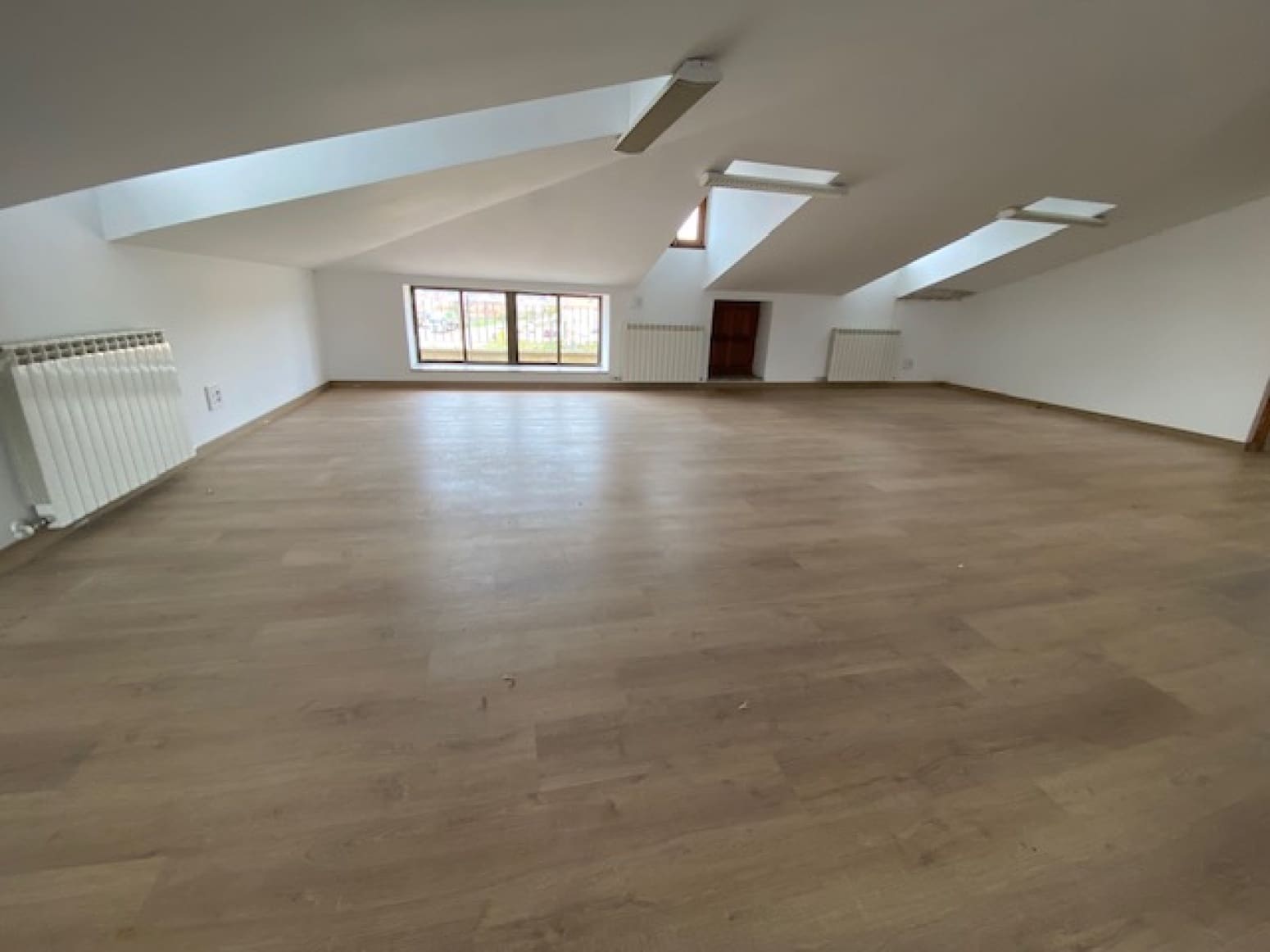 7 soveværelse Villa til salg i Aguilar de Campoo med garage - € 495.000 (Ref: 8417514)