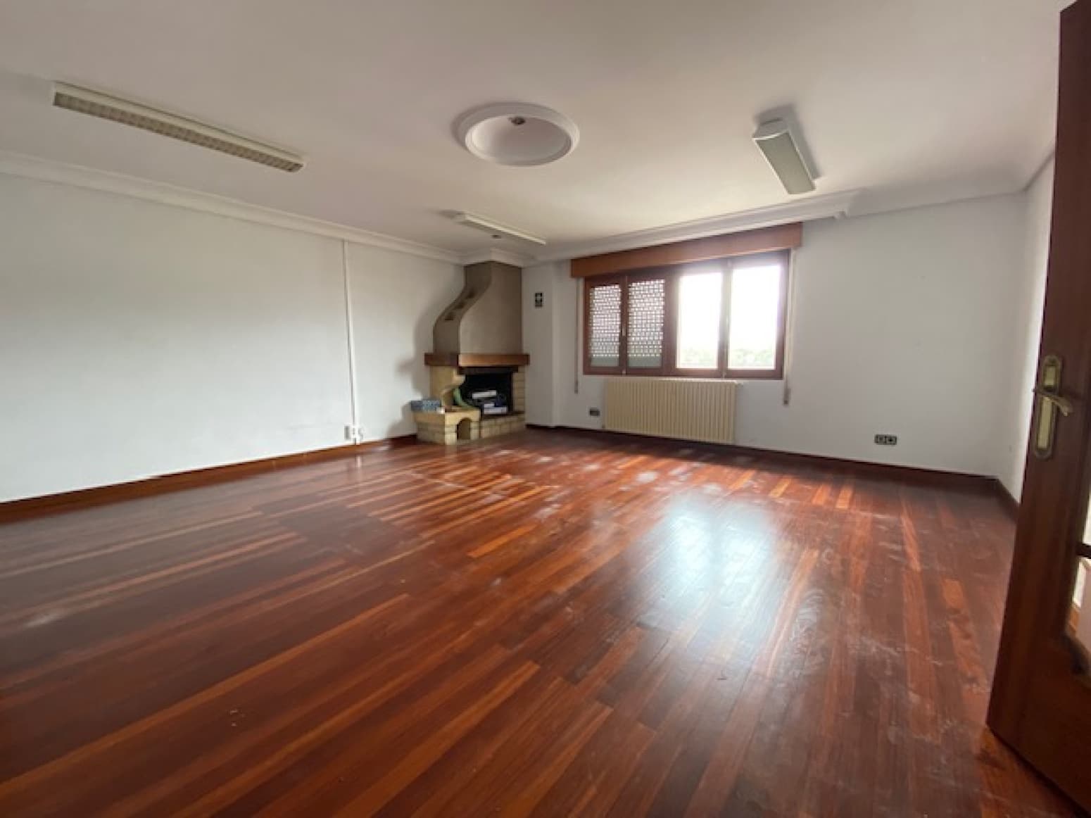 7 soveværelse Villa til salg i Aguilar de Campoo med garage - € 495.000 (Ref: 8417514)