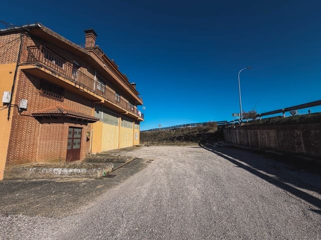 7 camera da letto Villa in vendita in Aguilar de Campoo con garage - 449.000 € (Rif: 8417514)
