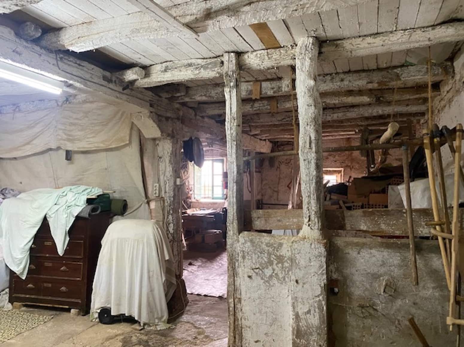 4 soveværelse Villa til salg i Pomar de Valdivia med garage - € 64.000 (Ref: 8435583)