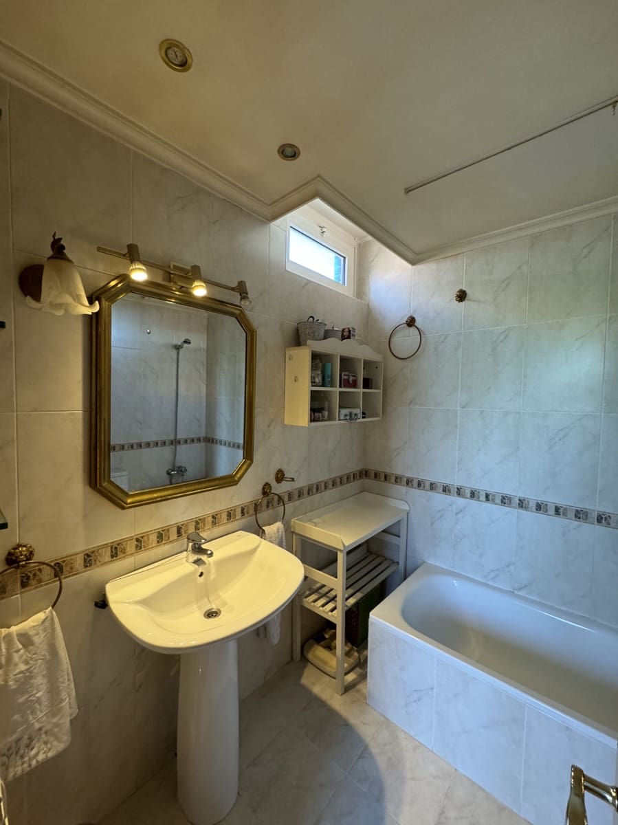 3 soveværelse Villa til salg i Grijota med garage - € 255.000 (Ref: 8441616)