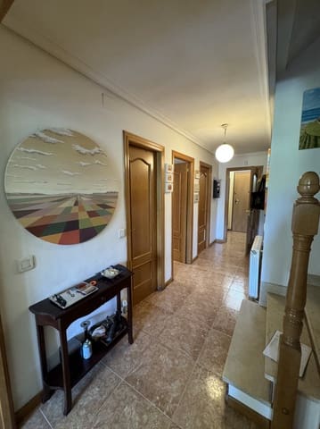 3 bedroom Villa for sale in Grijota with garage - € 255,000 (Ref: 8441616)