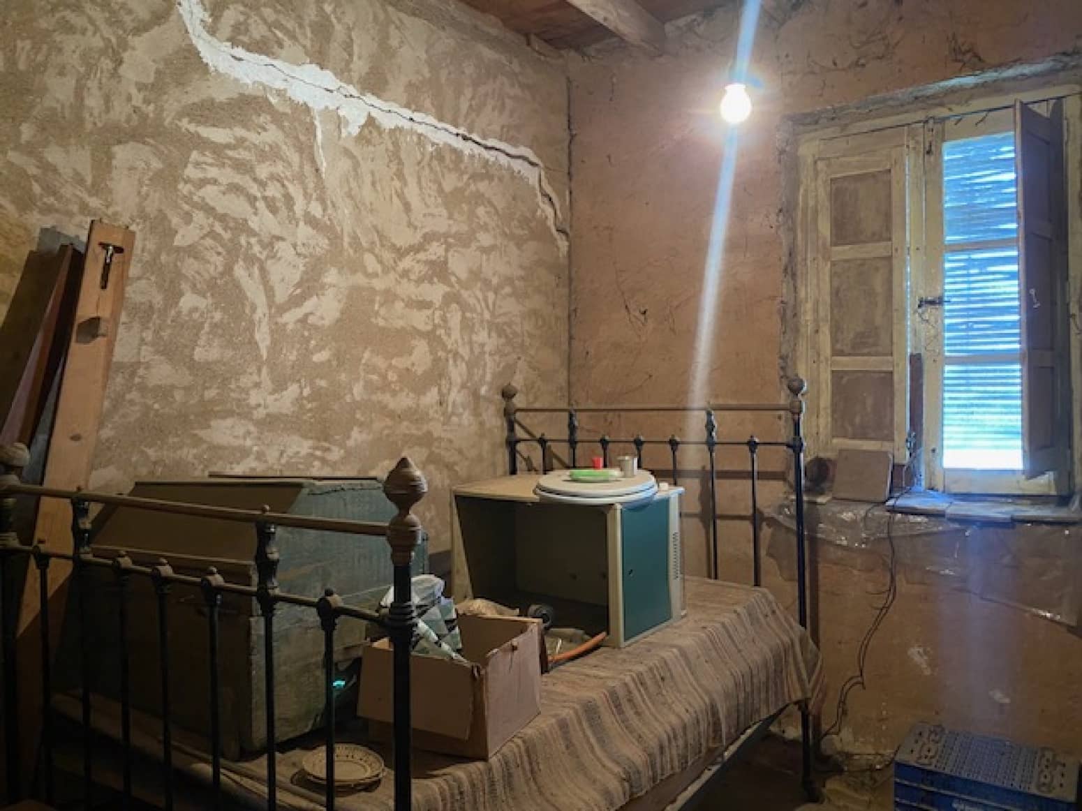 8 bedroom Villa for sale in Herrera de Pisuerga with garage - € 89,000 (Ref: 8487313)