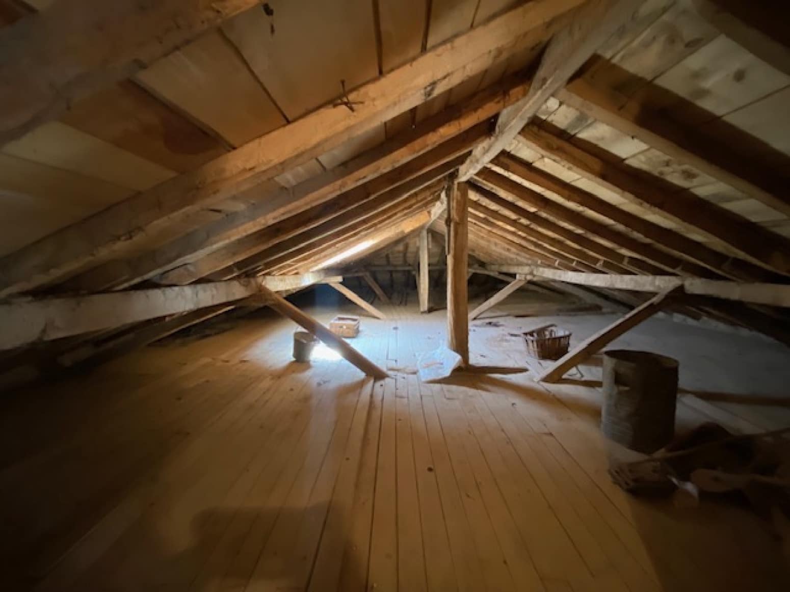 8 bedroom Villa for sale in Herrera de Pisuerga with garage - € 89,000 (Ref: 8487313)