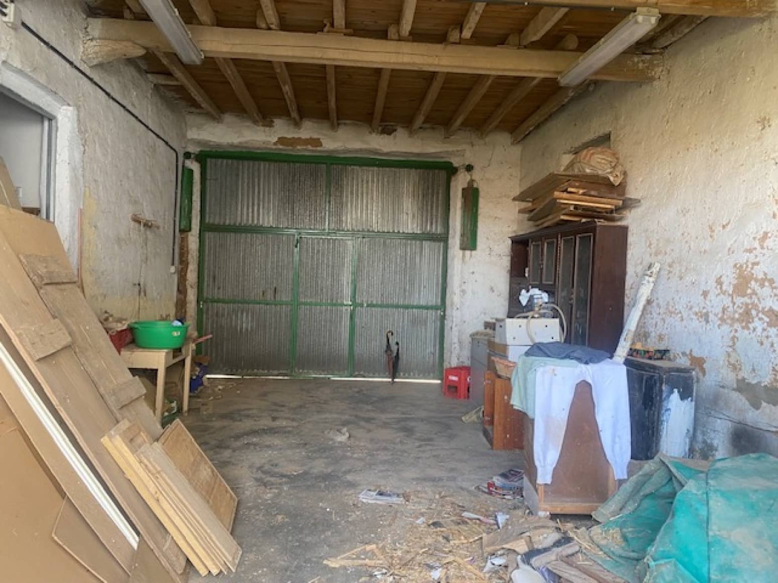 8 bedroom Villa for sale in Herrera de Pisuerga with garage - € 89,000 (Ref: 8487313)