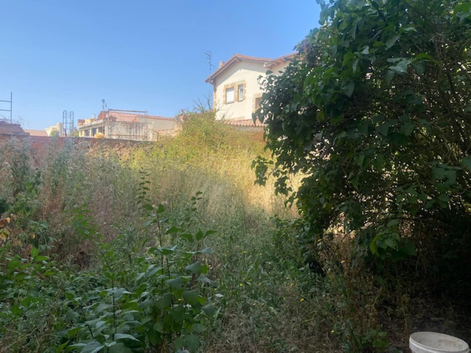 8 bedroom Villa for sale in Herrera de Pisuerga with garage - € 89,000 (Ref: 8487313)