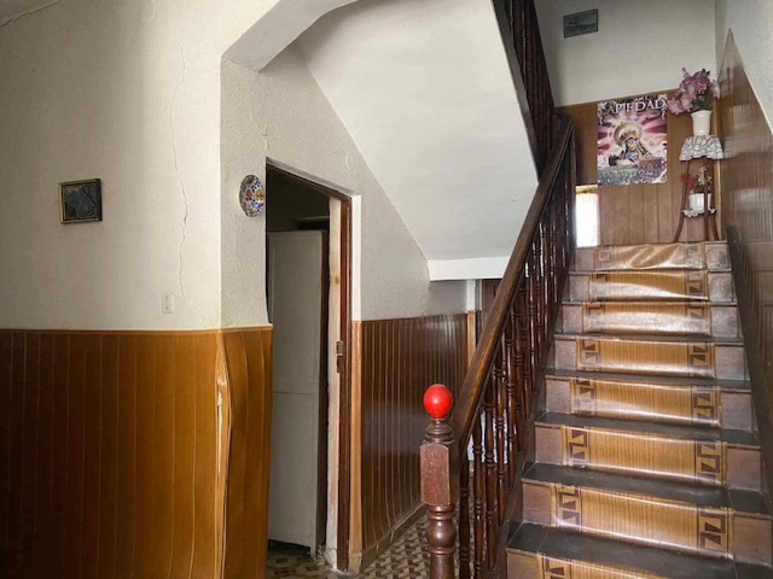 8 bedroom Villa for sale in Herrera de Pisuerga with garage - € 89,000 (Ref: 8487313)