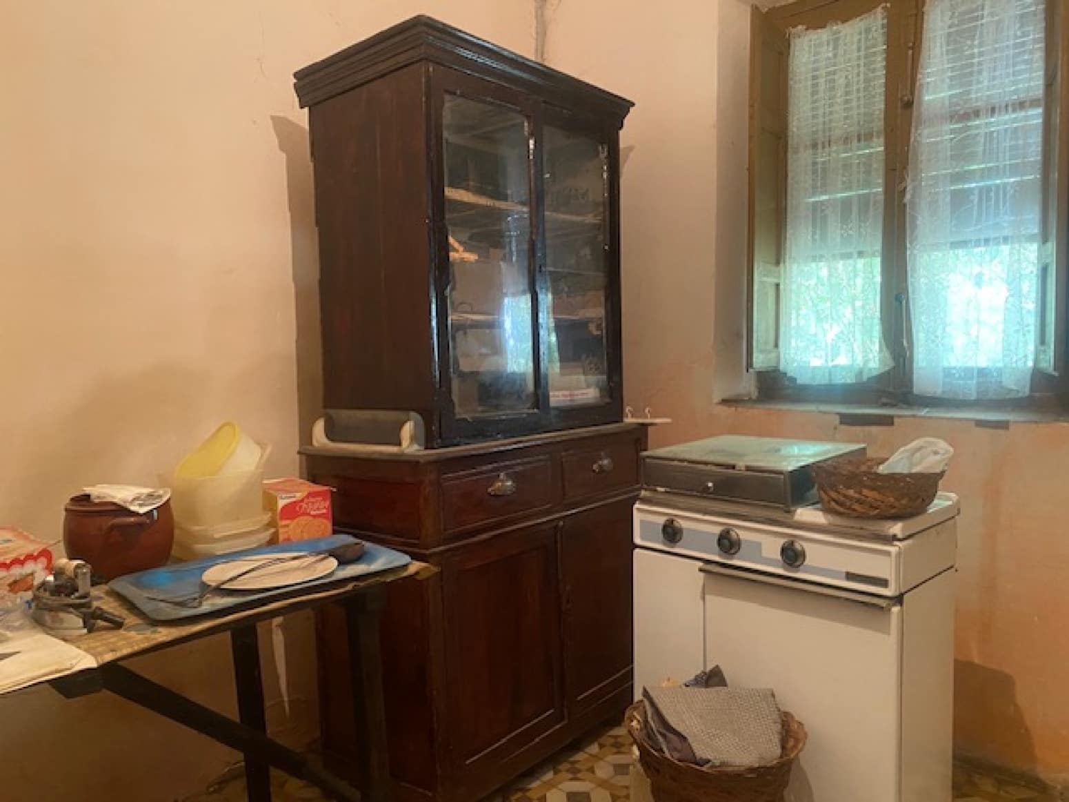 8 bedroom Villa for sale in Herrera de Pisuerga with garage - € 89,000 (Ref: 8487313)