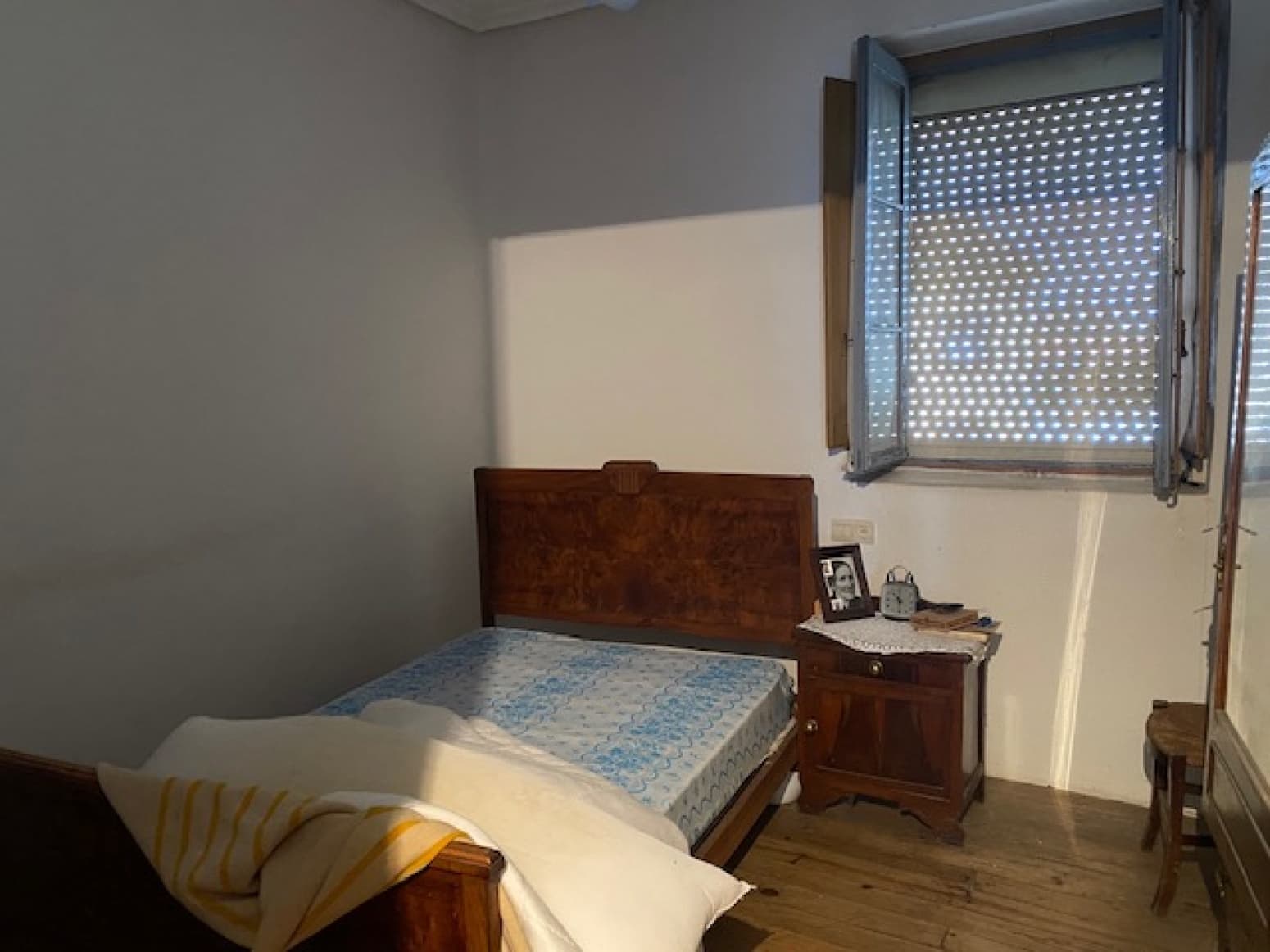 8 bedroom Villa for sale in Herrera de Pisuerga with garage - € 89,000 (Ref: 8487313)