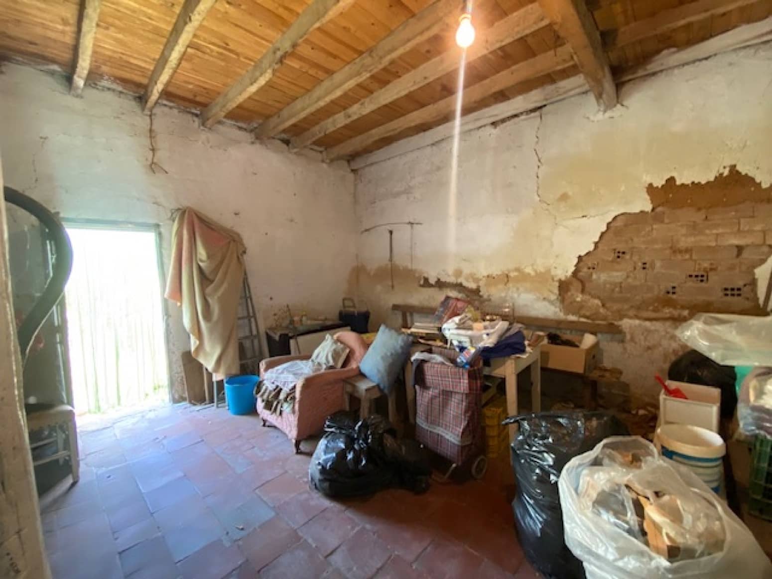 8 bedroom Villa for sale in Herrera de Pisuerga with garage - € 89,000 (Ref: 8487313)